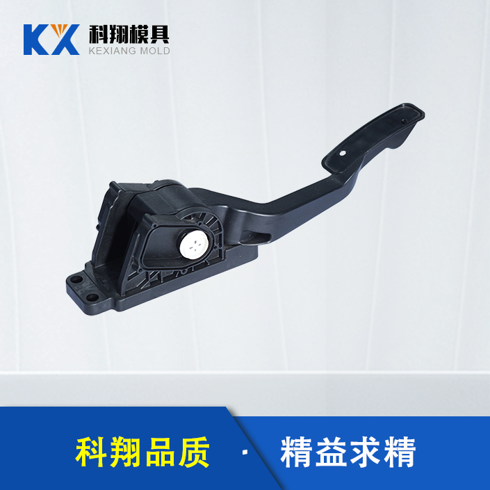 塑膠模具是什么？塑膠模具對比塑料模具有什么區別？